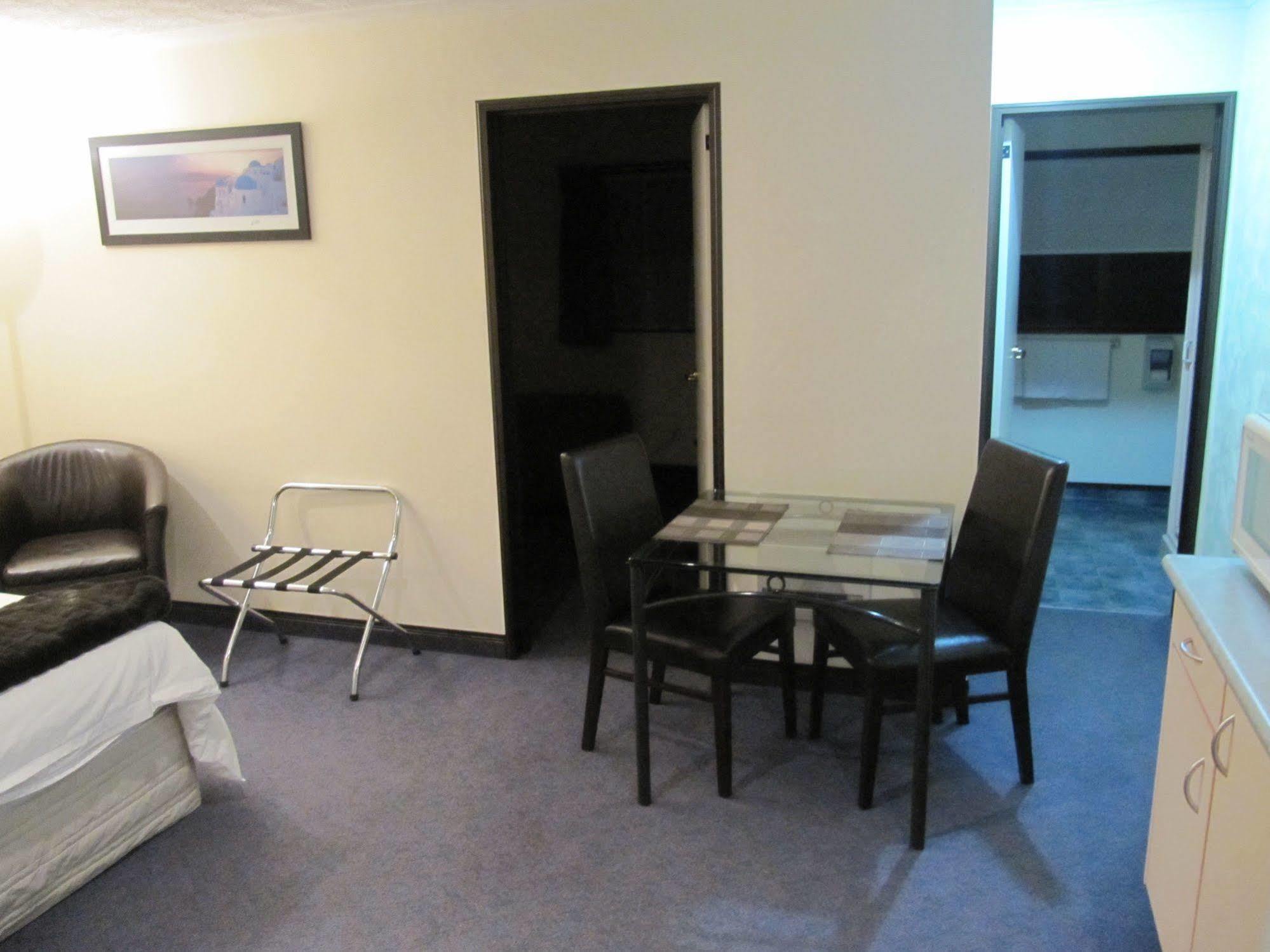 Palm City Motor Inn Napier Bagian luar foto